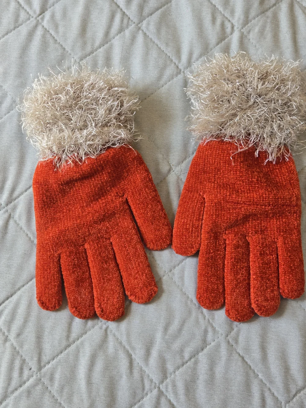 Vintage Orange Knit Gloves with Fuzzy Cream Cuffs